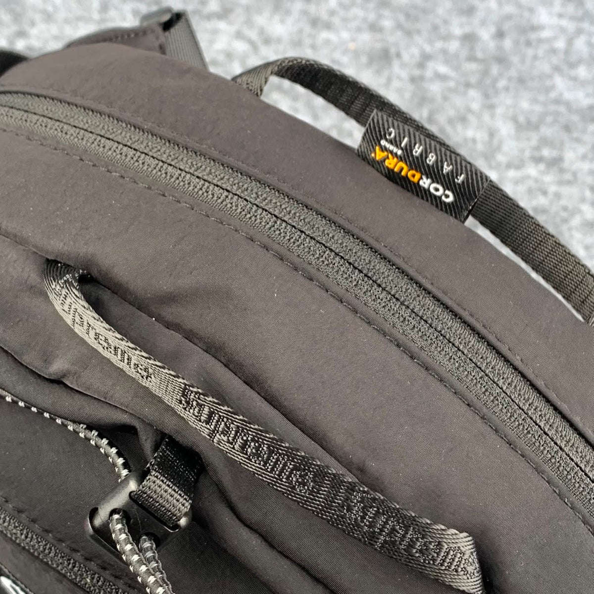Supreme Waist Bag 'Black' (FW20)