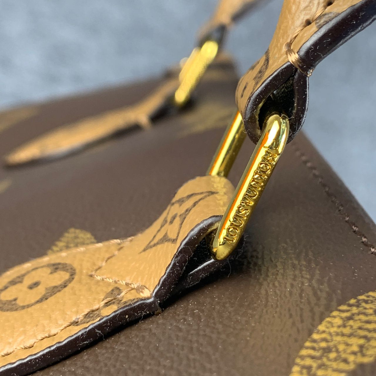 LV ONTHEGO GM GIANT REVERSE BROWN