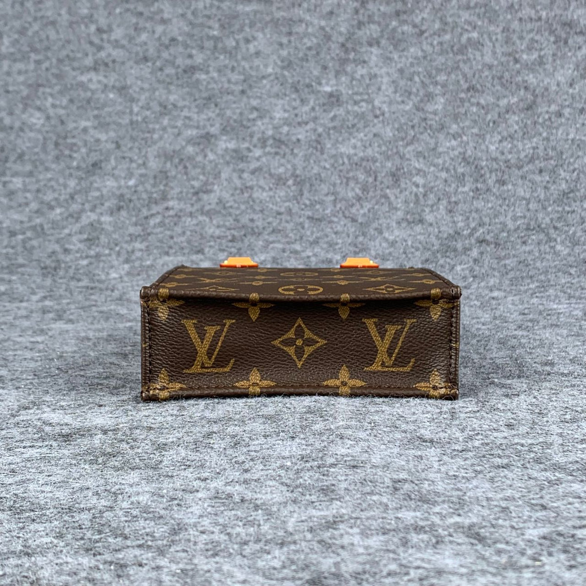 LV PETIT SAC PLAT BROWN