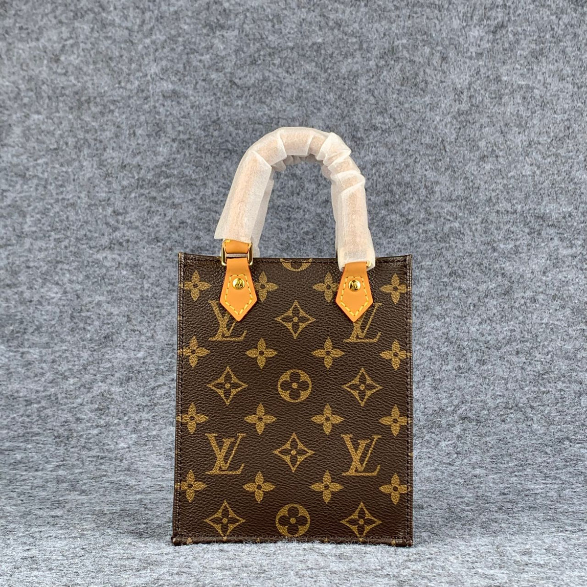 LV PETIT SAC PLAT BROWN