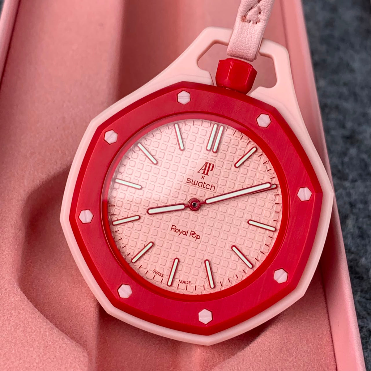AP x Swatch Royal Pop ‘Otto Rosso’