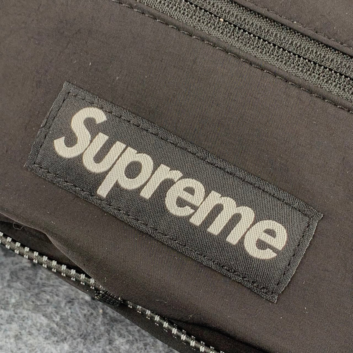 Supreme Waist Bag 'Black' (FW20)
