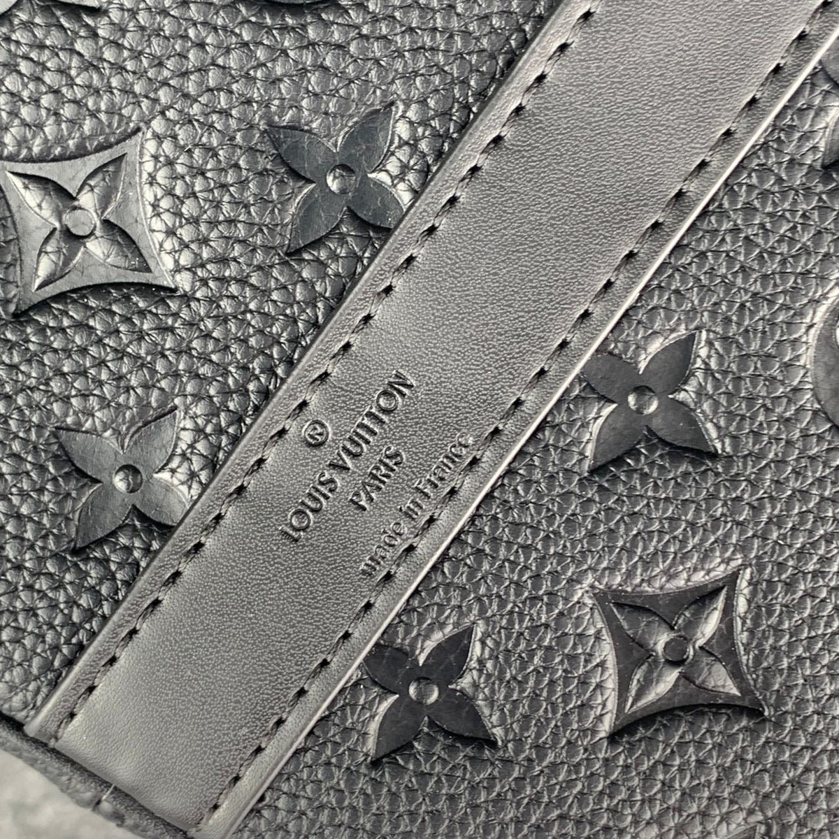 LV KEEPALL BANDOULIERE GRAPHITE 50 BLACk