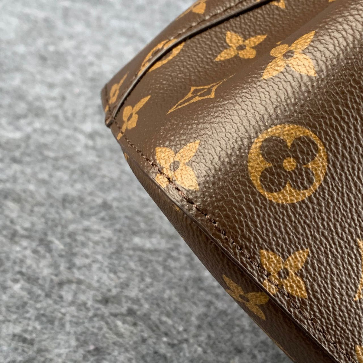 LV NéoNoé BB Monogram Canvas Bucket Bag
