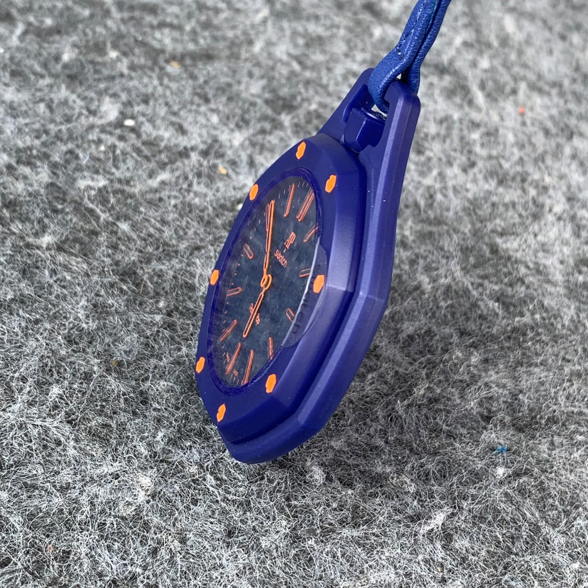 AP x Swatch Royal Pop ‘Orenji Hachi’