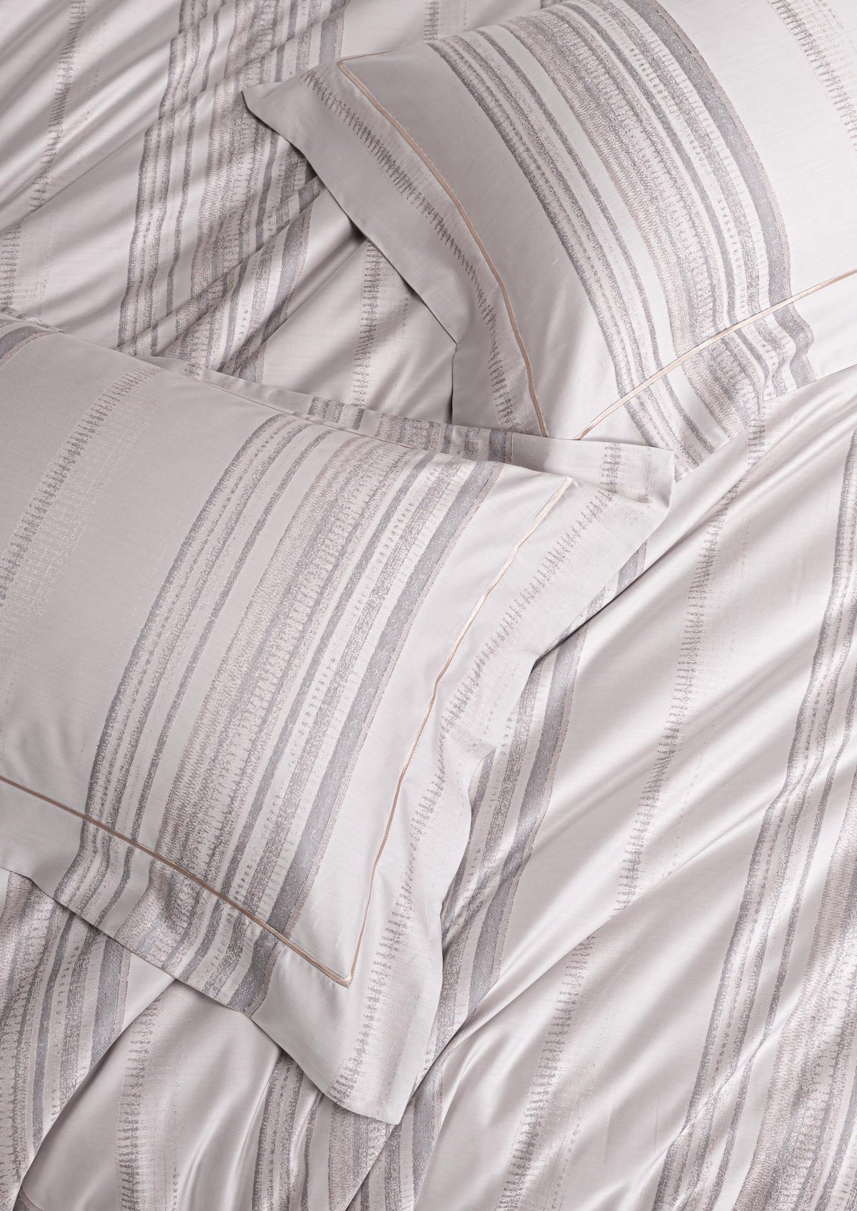 Hotel Grand High-End Pima Cotton Silk Jacquard Bed Set