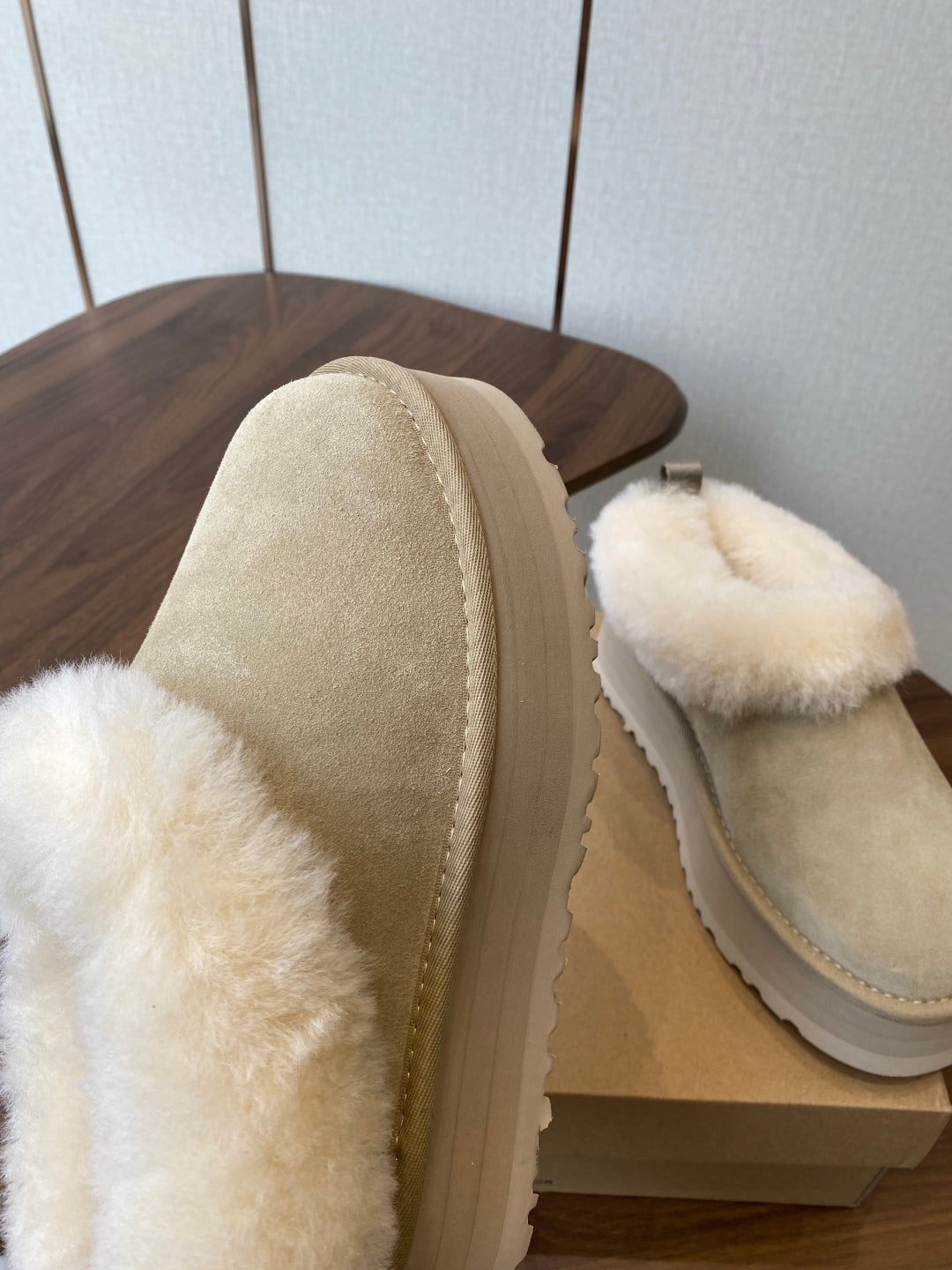 UGG Tazzler Sheep Wool Slippers – Autumn/Winter Collection