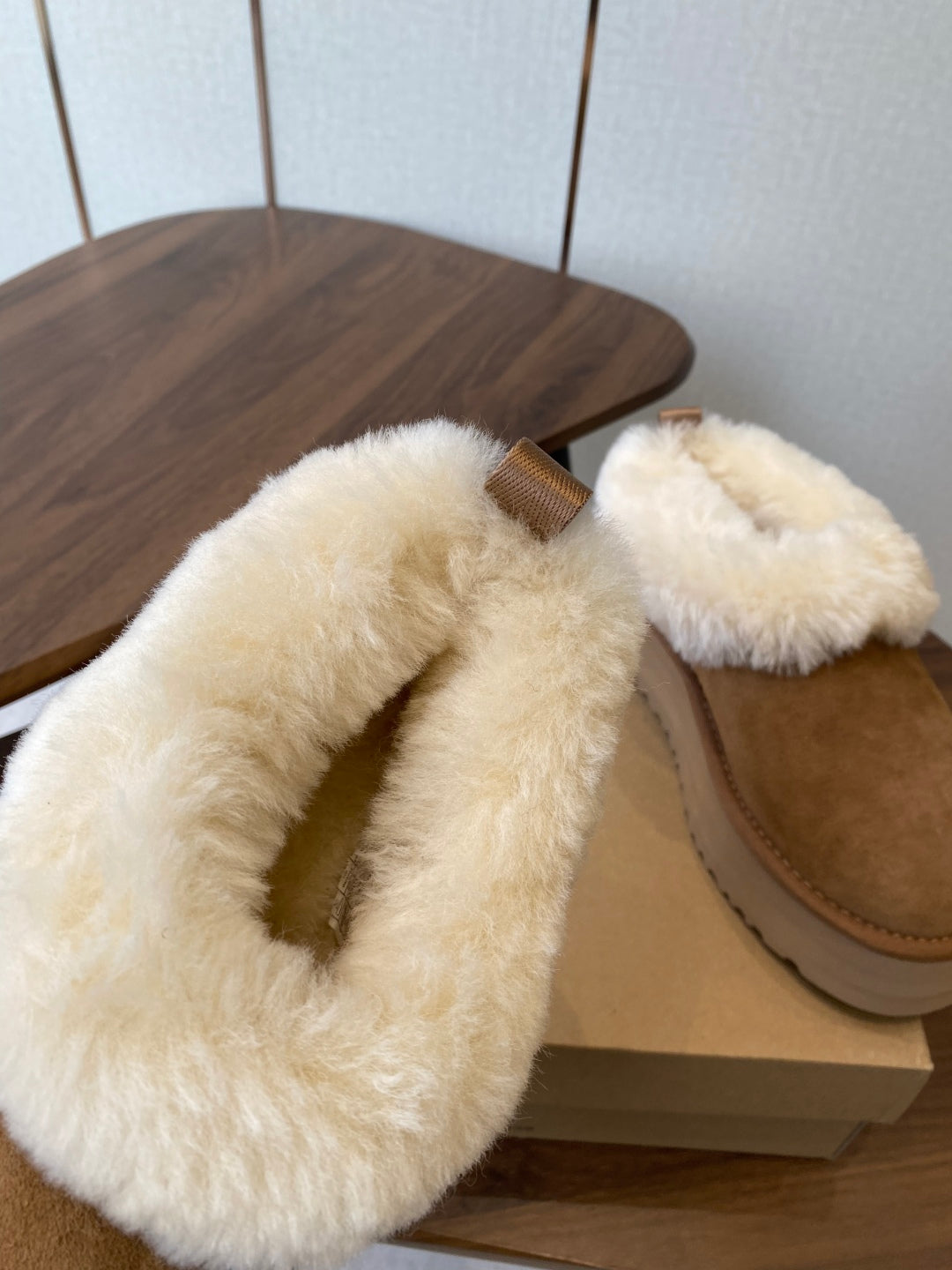 UGG Tazzler Sheep Wool Slippers – Autumn/Winter Collection