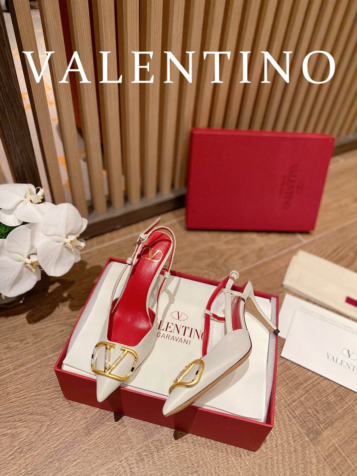 Valentino VLogo Signature Leather Pumps – 2022 Collection