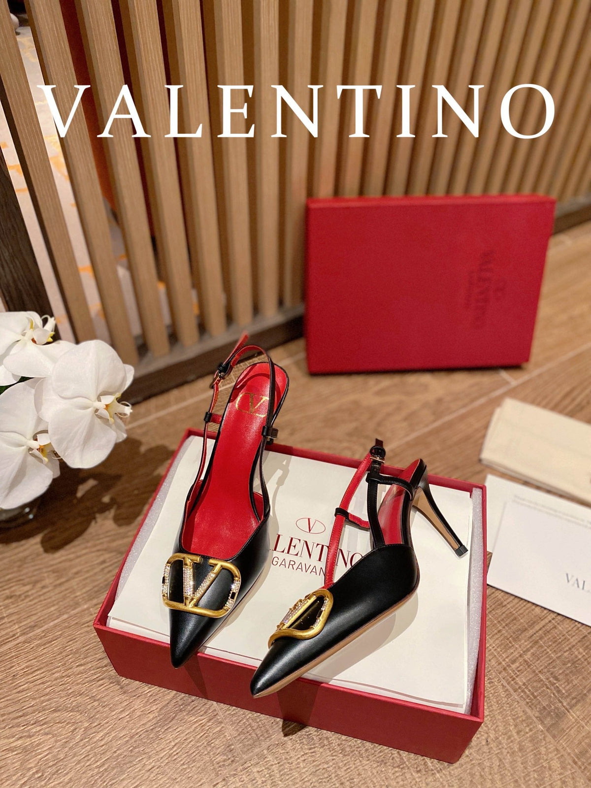 Valentino VLogo Signature Leather Pumps – 2022 Collection