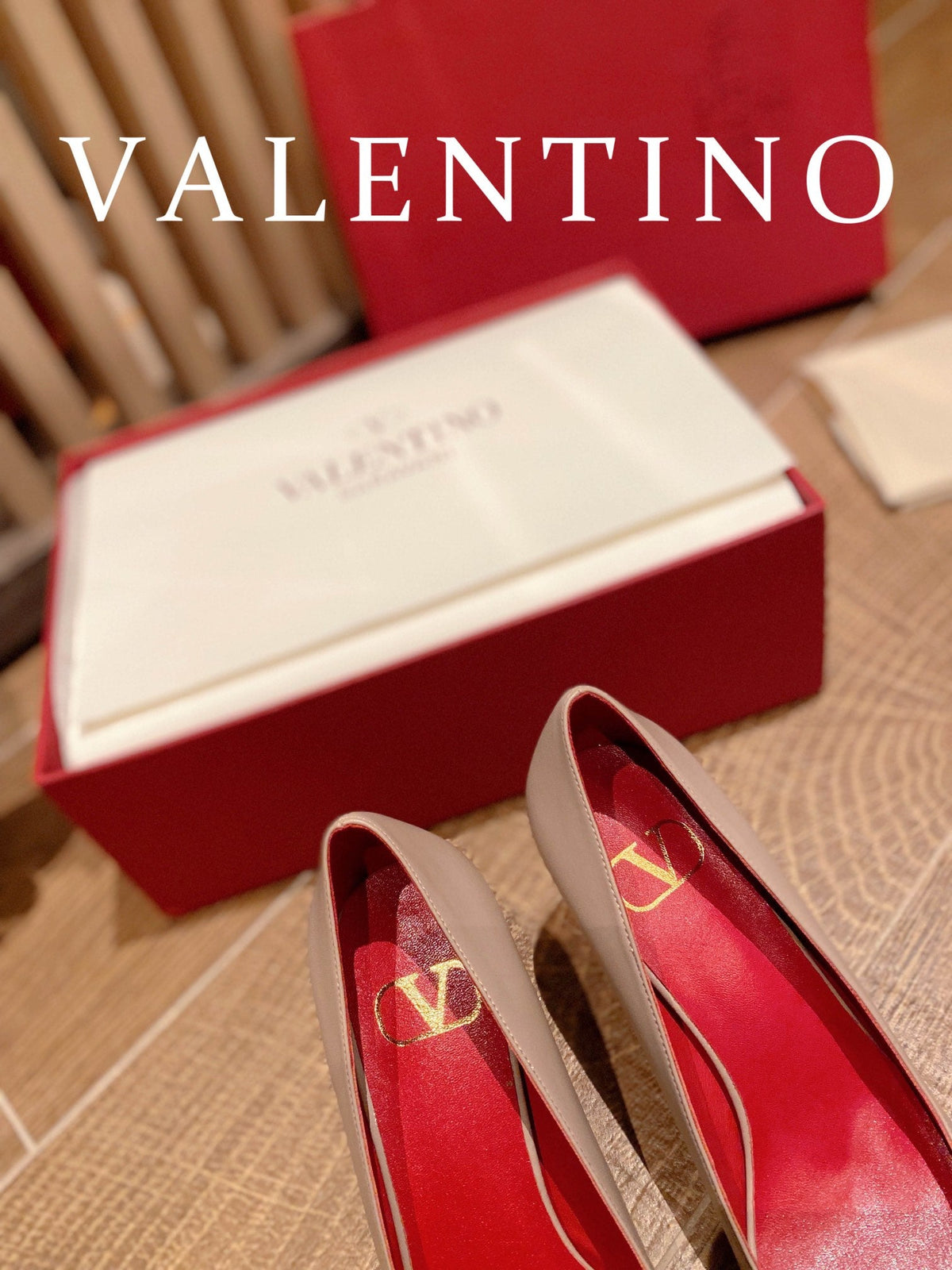 Valentino VLogo Signature Crystal Pumps – 2022 Collection