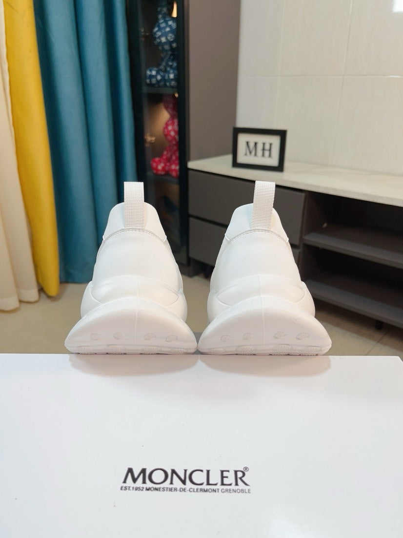 Moncler Calfskin Lace-Up Casual Sneakers