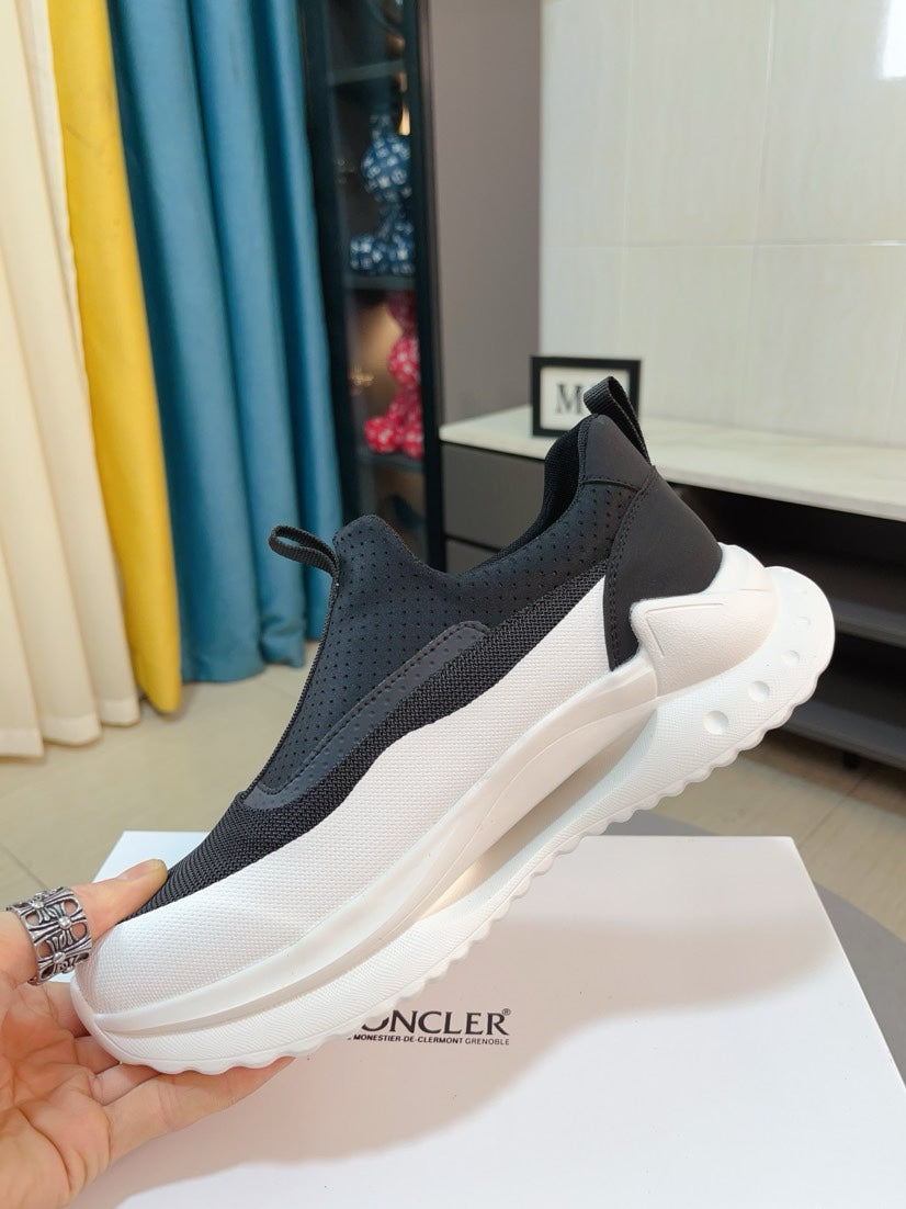 Moncler Calfskin Lace-Up Casual Sneakers