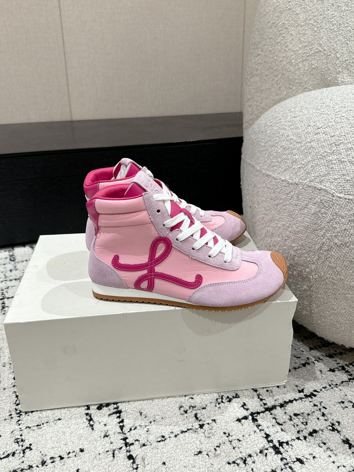 Loewe Flow Runner 2.0 Runway Sneakers – 25SS