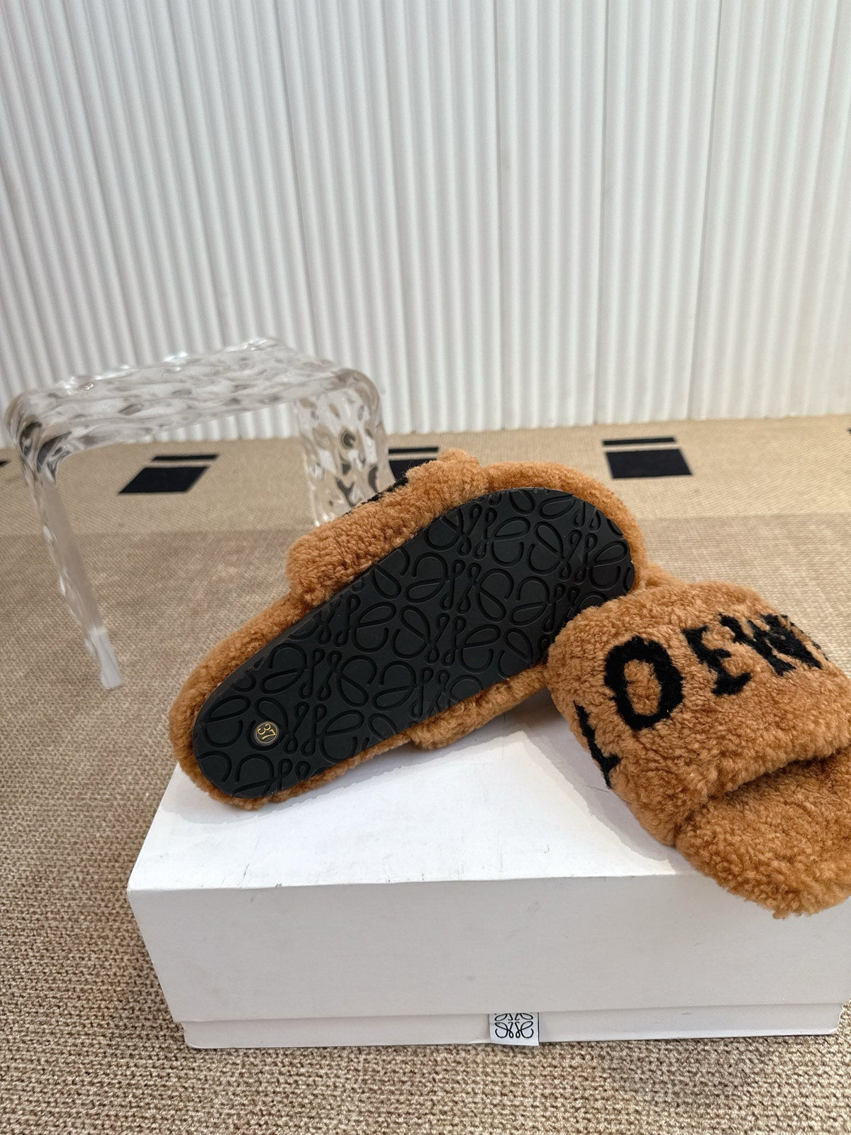 Loewe Classic Autumn/Winter Wool Slippers