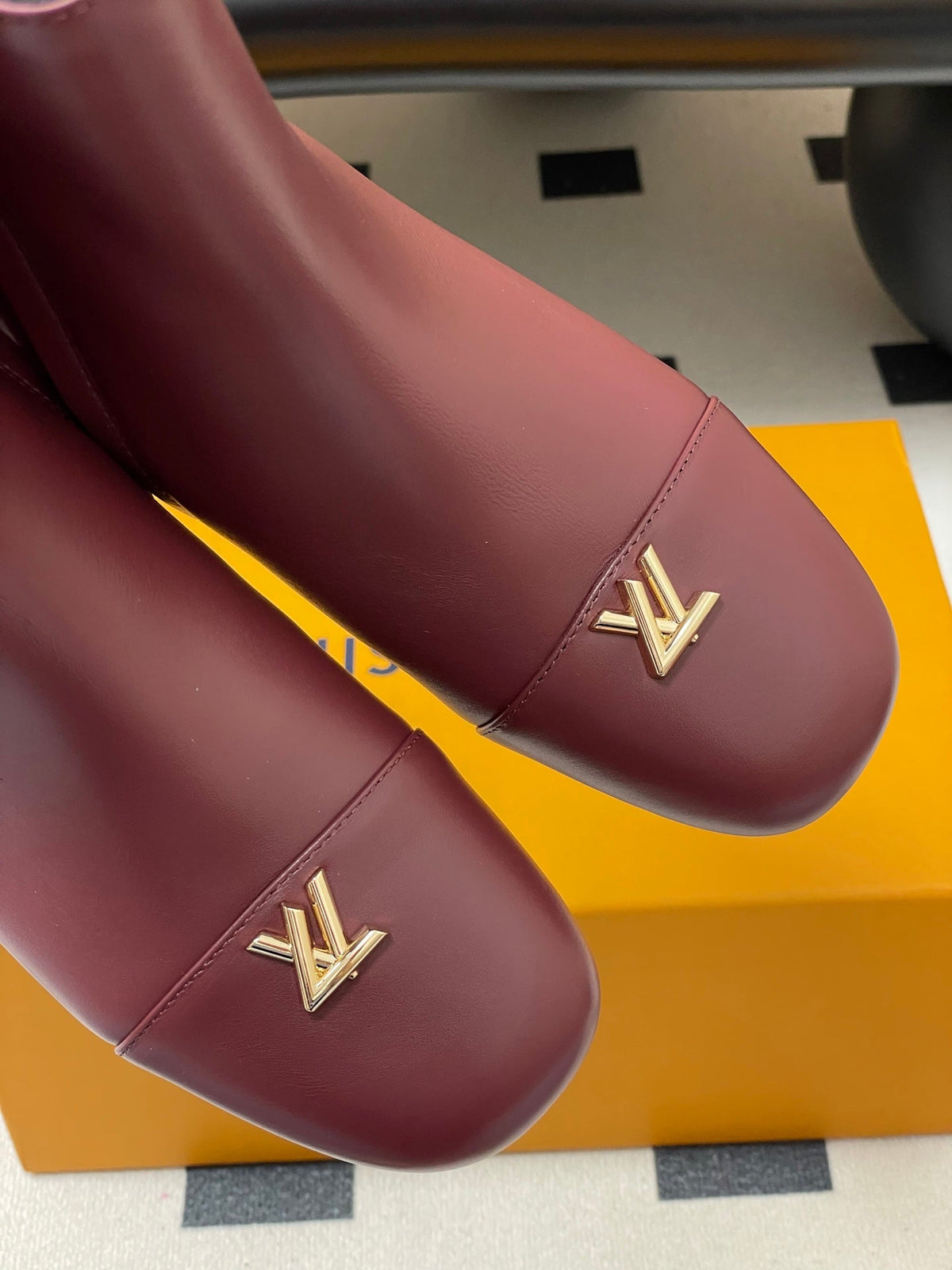 Louis Vuitton LV Swing Metal Heel Ankle Boots – 25SS Autumn/Winter Collection