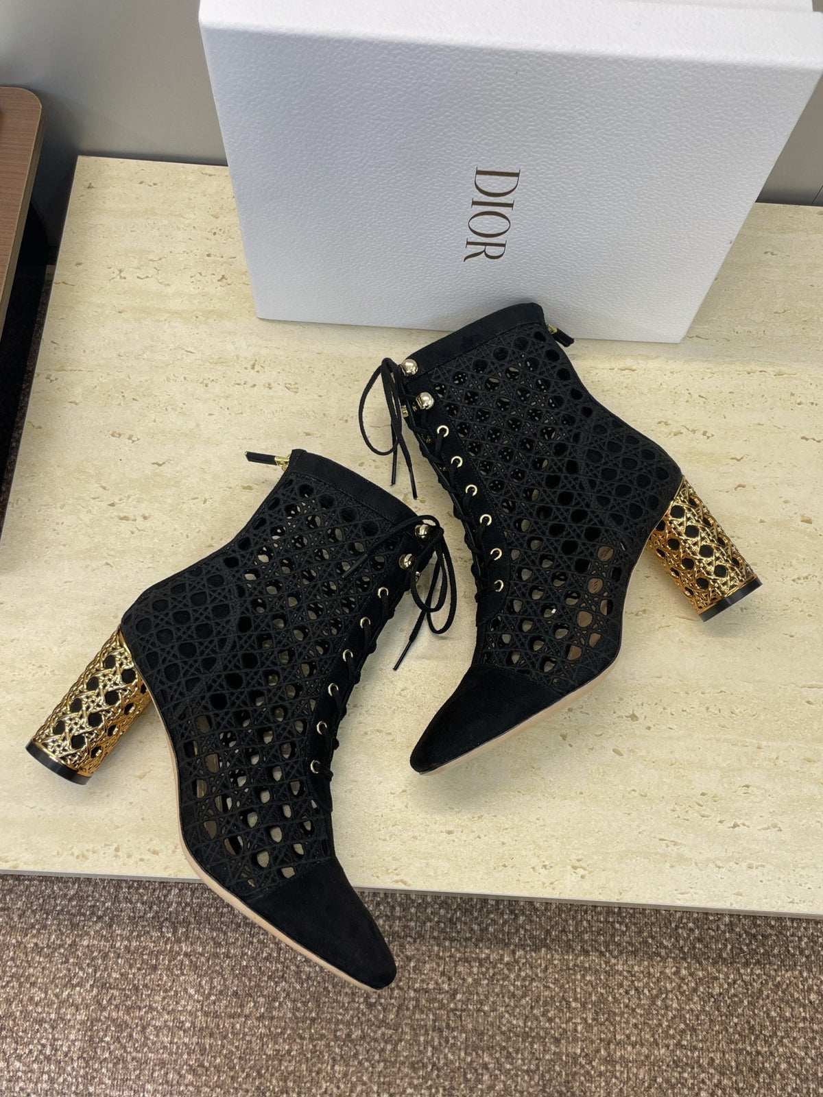 Dior D-Lcon Embroidered Ankle Boots – 2025FW