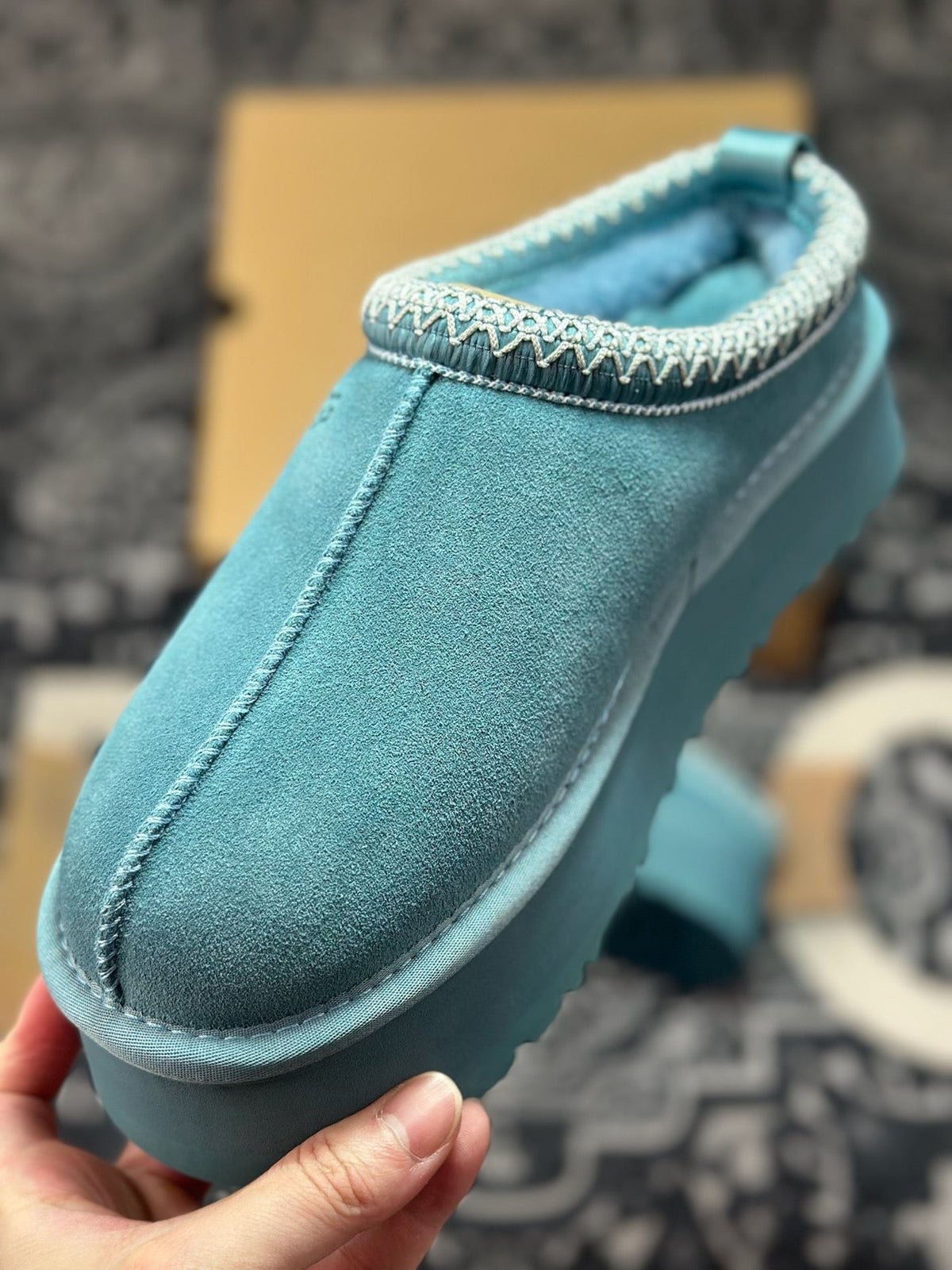 UGG Tazz Platform Snow Boots