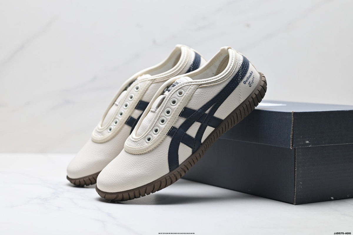 Onitsuka Tiger TSUNAHIKI Slip-On Casual Sneakers