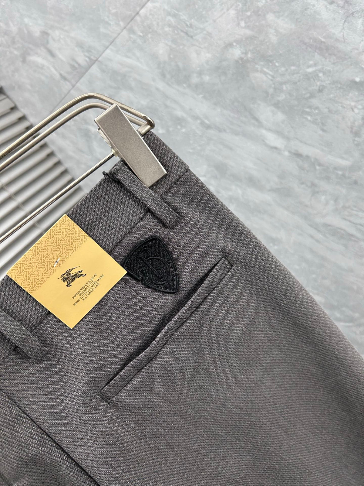 Burberry Tailored Casual Trousers – 2025SS
