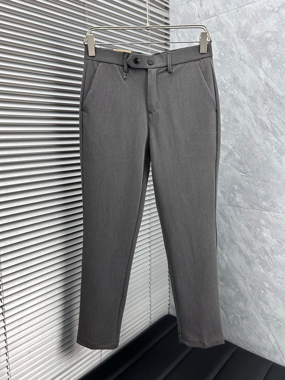 Burberry Tailored Casual Trousers – 2025SS