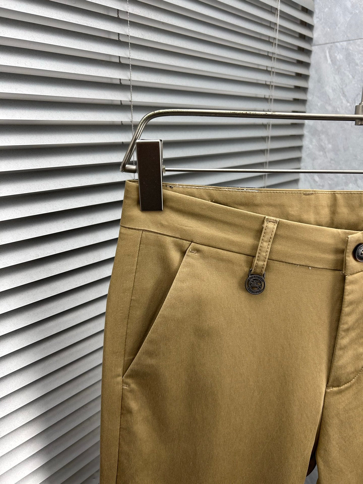 Burberry Tailored Casual Trousers – 2025SS