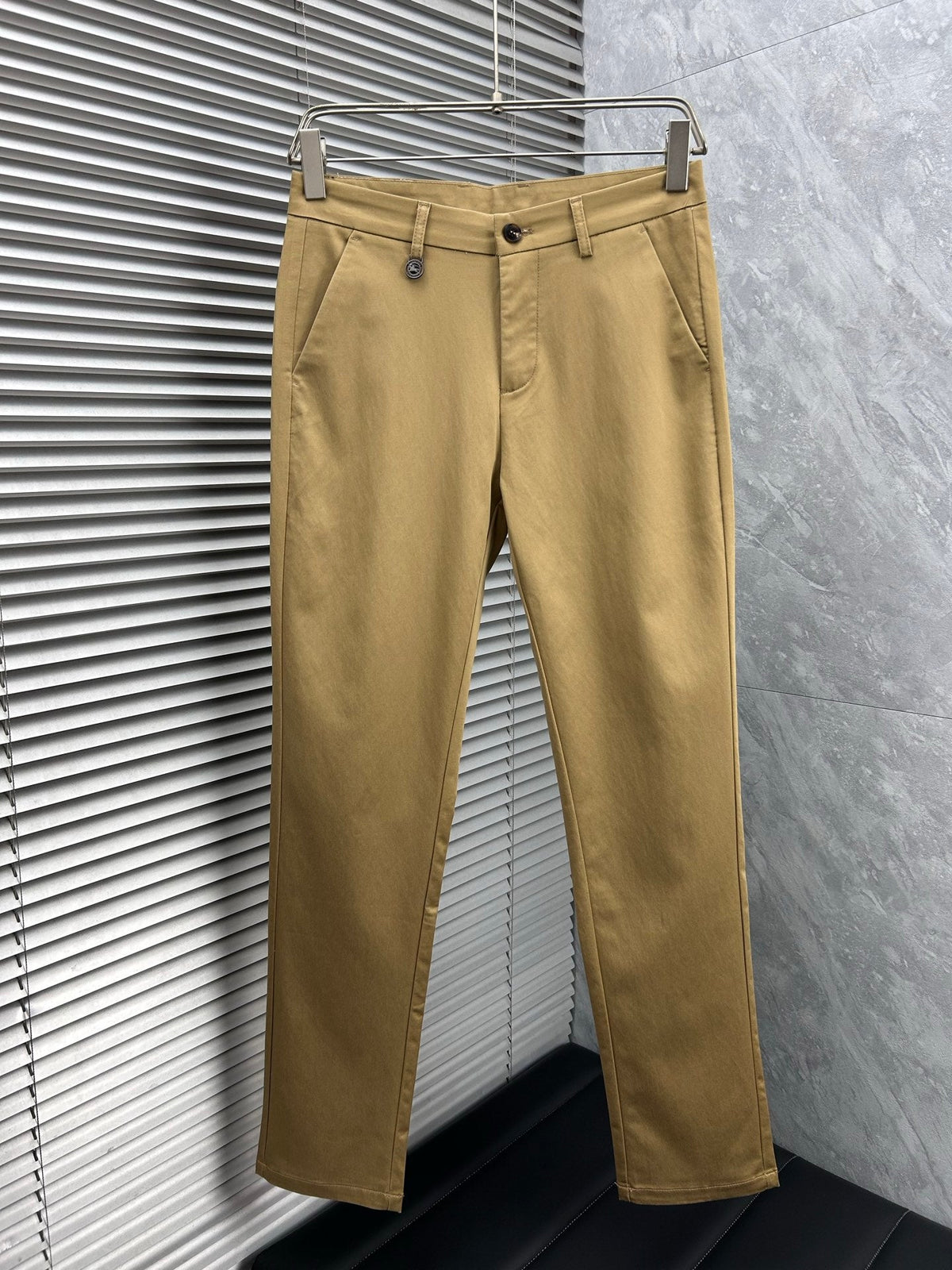 Burberry Tailored Casual Trousers – 2025SS