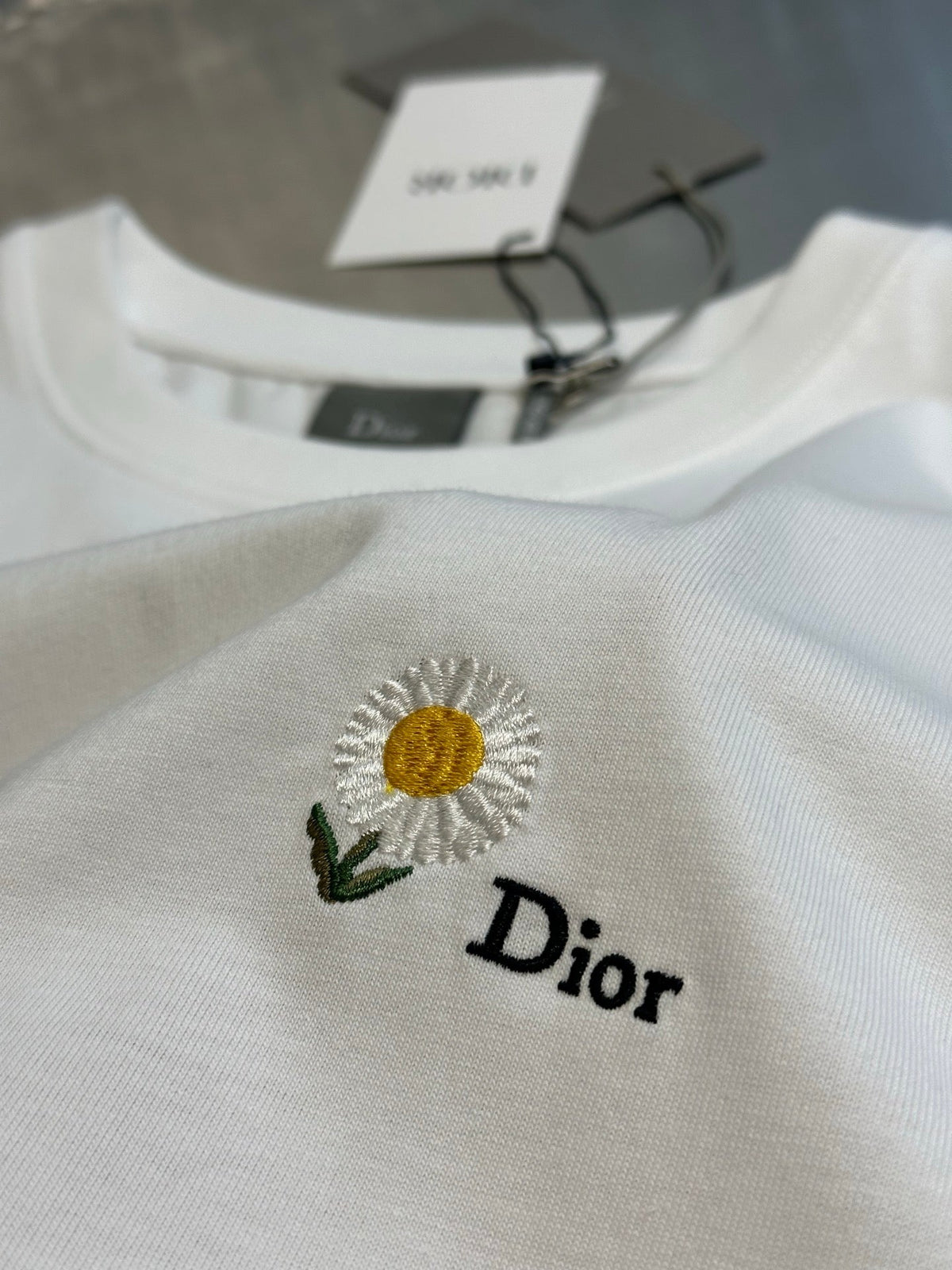 Dior Daisy Embroidered Short-Sleeved T-Shirt