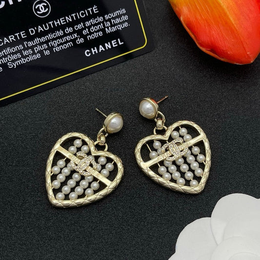 18K Chanel Gold Hear Pearl Earrings