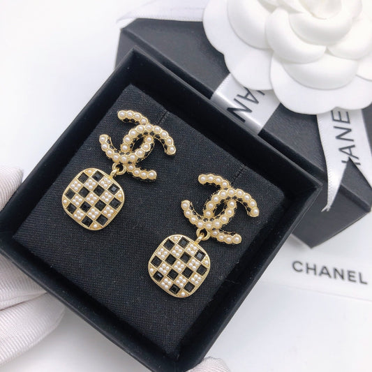 18K Chanel Chain Earrings