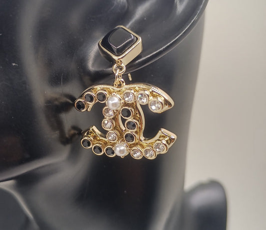 18K Chanel Black Crystals Earrings