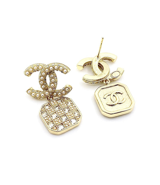 18K Chanel Diamonds Drop Earrings