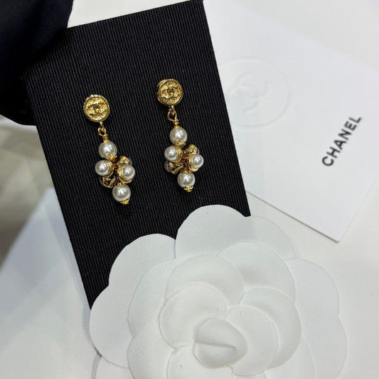 18K Chanel Grape Pearl Gold Earrings