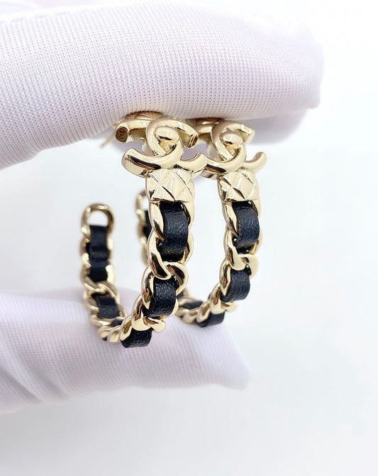 18K Chanel Cricle Leather Earrings