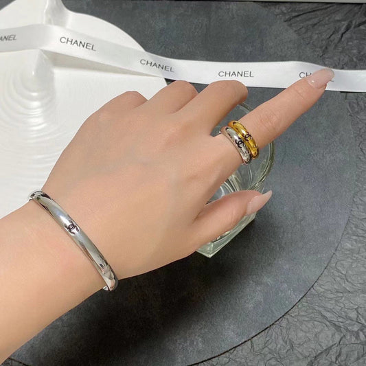 18K Chanel Coco Ring