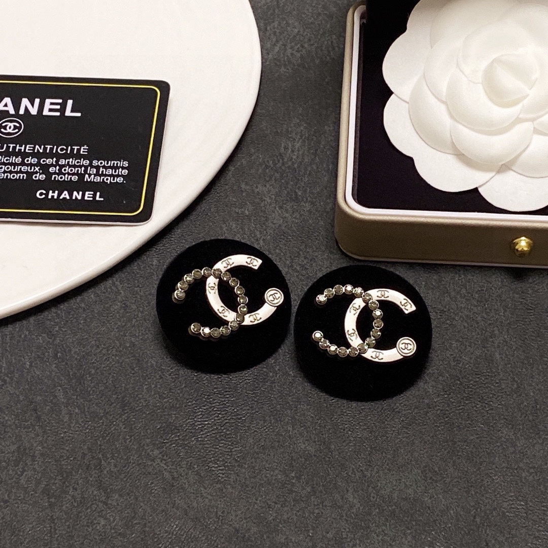 18K Chanel Black Resin Circle Earrings