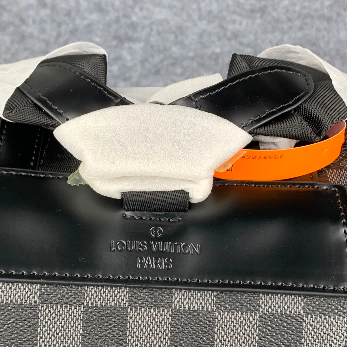 LV CHRISTOPHER DAMIER GRAPHITE PM 'Grey/BLACK'