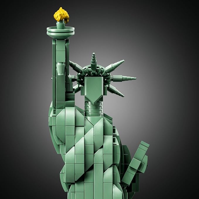 LEGO® Architecture: The Statue of Liberty (21042)