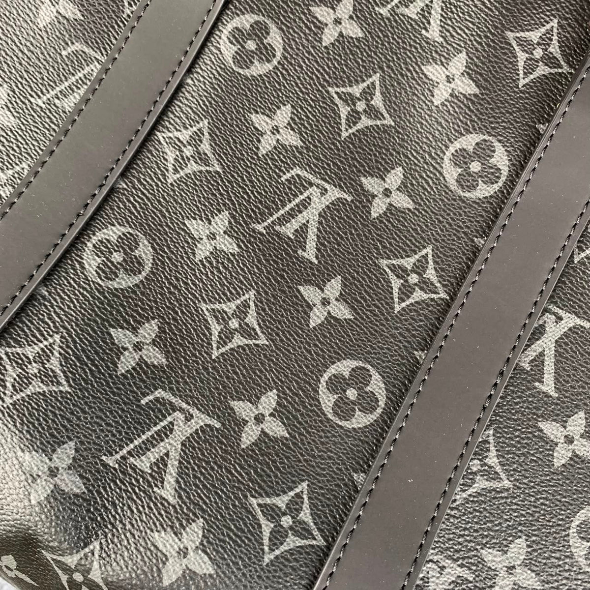 LV KEEPALL BANDOULIERE  ECLIPSE 50