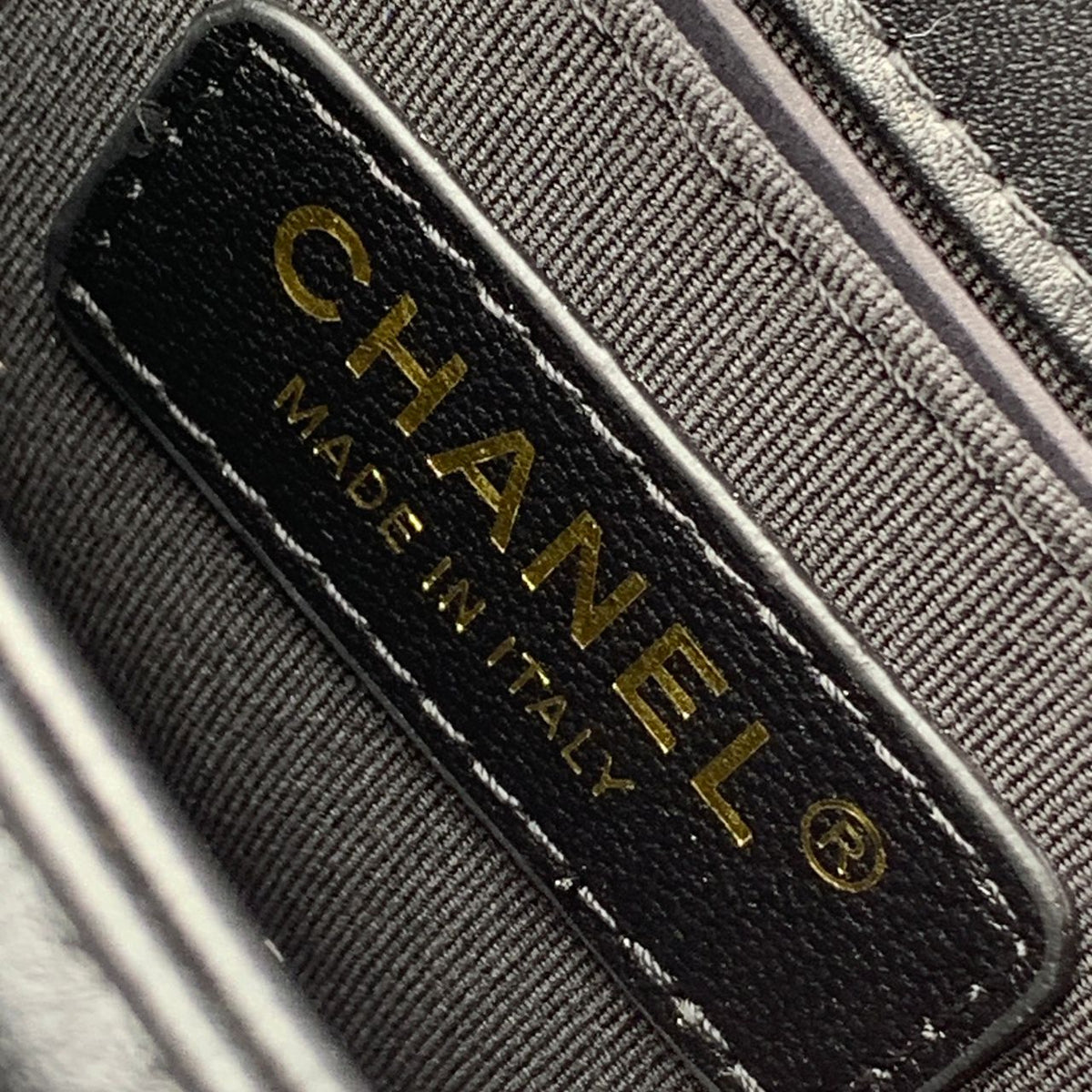 Chanel Boy Flap Diamond Quilted Small Bag Gold-Tone Black (2018)