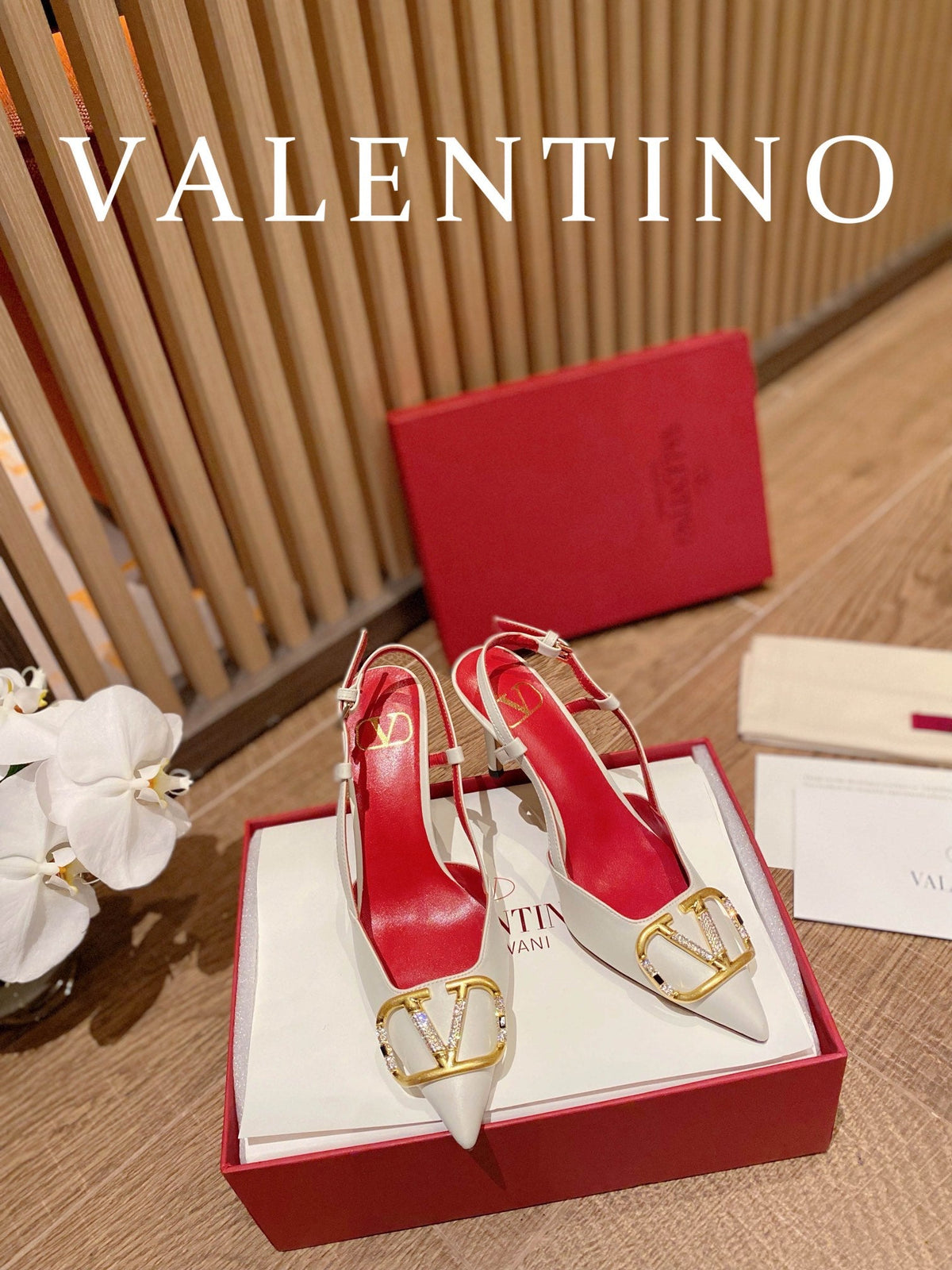 Valentino VLogo Signature Leather Pumps – 2022 Collection