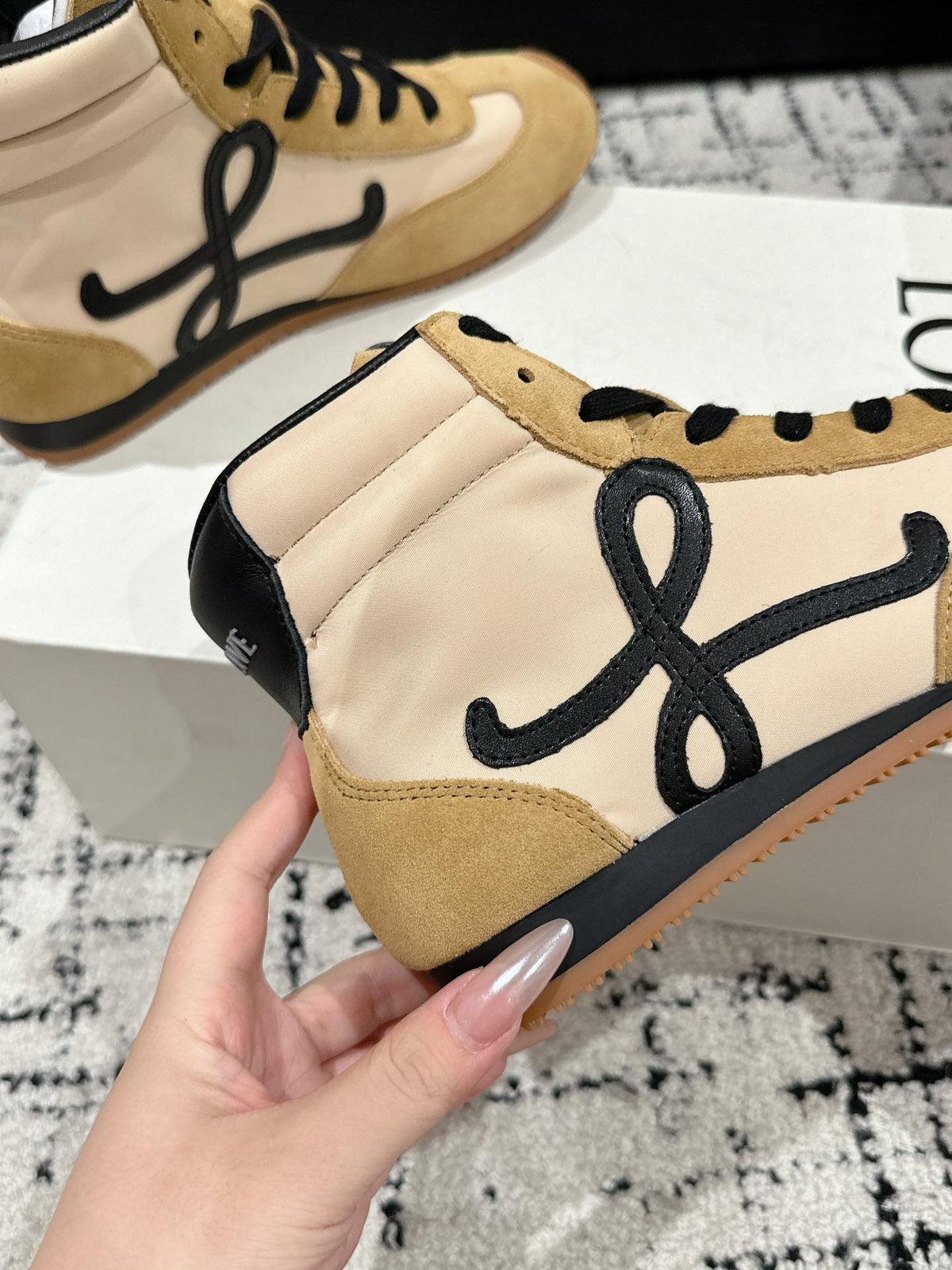 Loewe Flow Runner 2.0 Runway Sneakers – 25SS