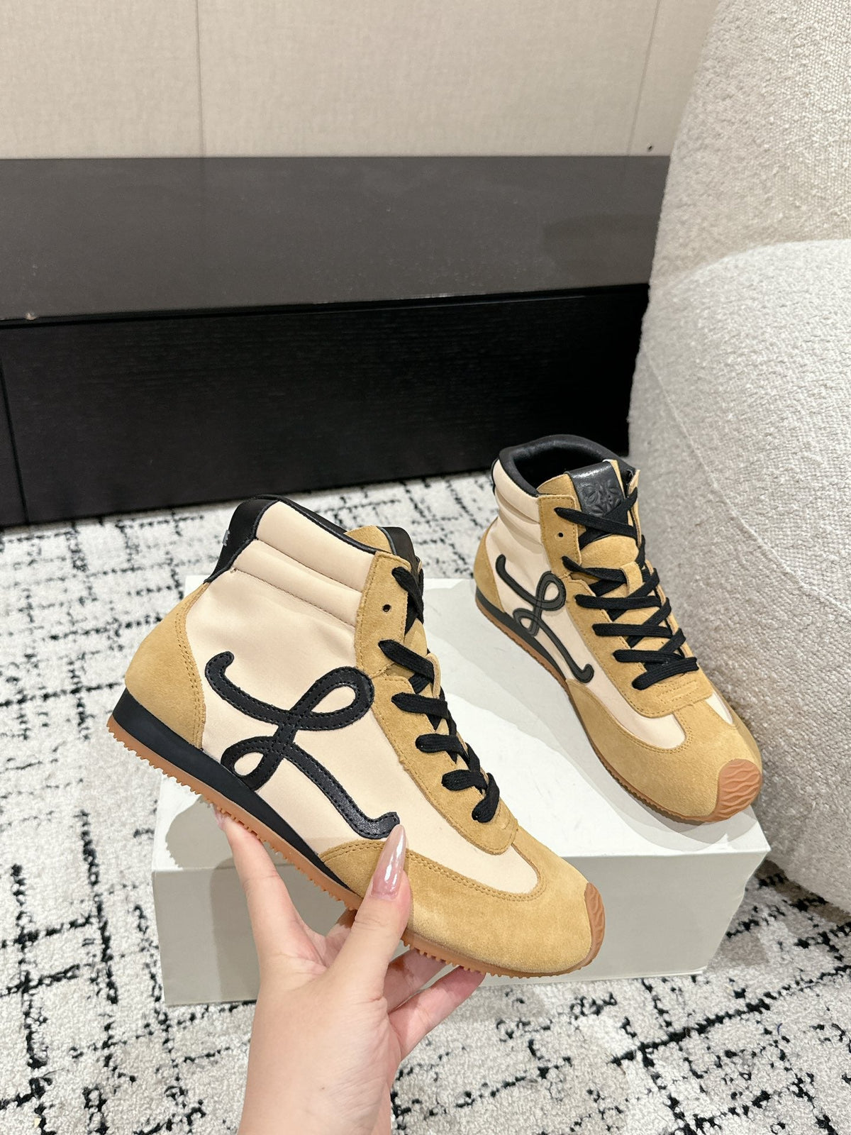 Loewe Flow Runner 2.0 Runway Sneakers – 25SS