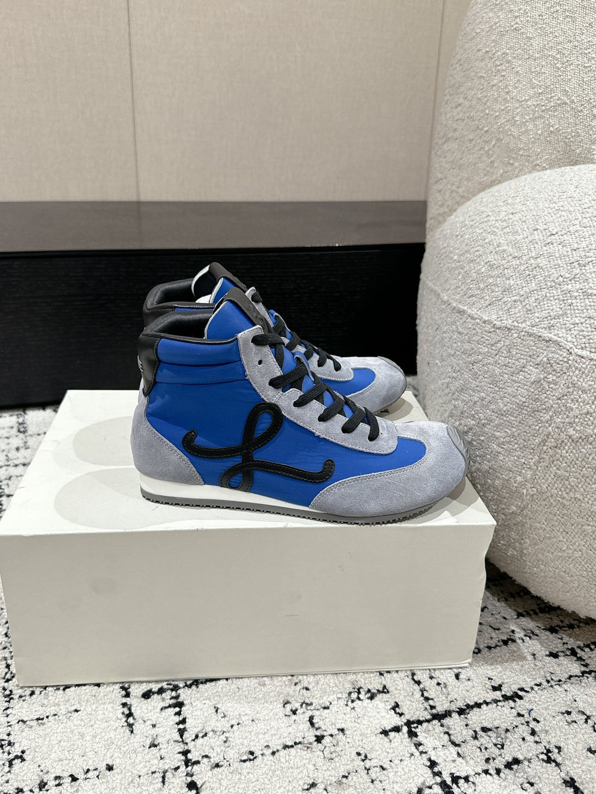 Loewe Flow Runner 2.0 Runway Sneakers – 25SS