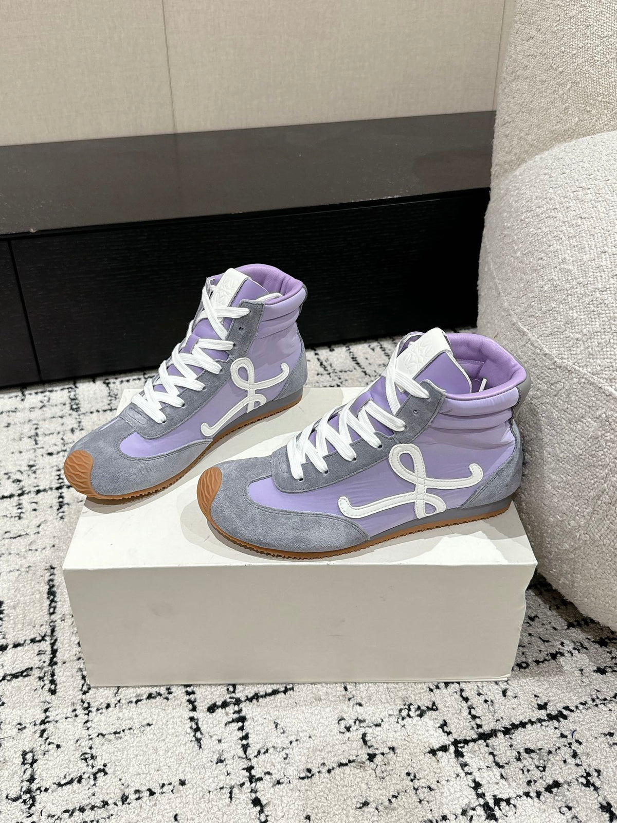 Loewe Flow Runner 2.0 Runway Sneakers – 25SS