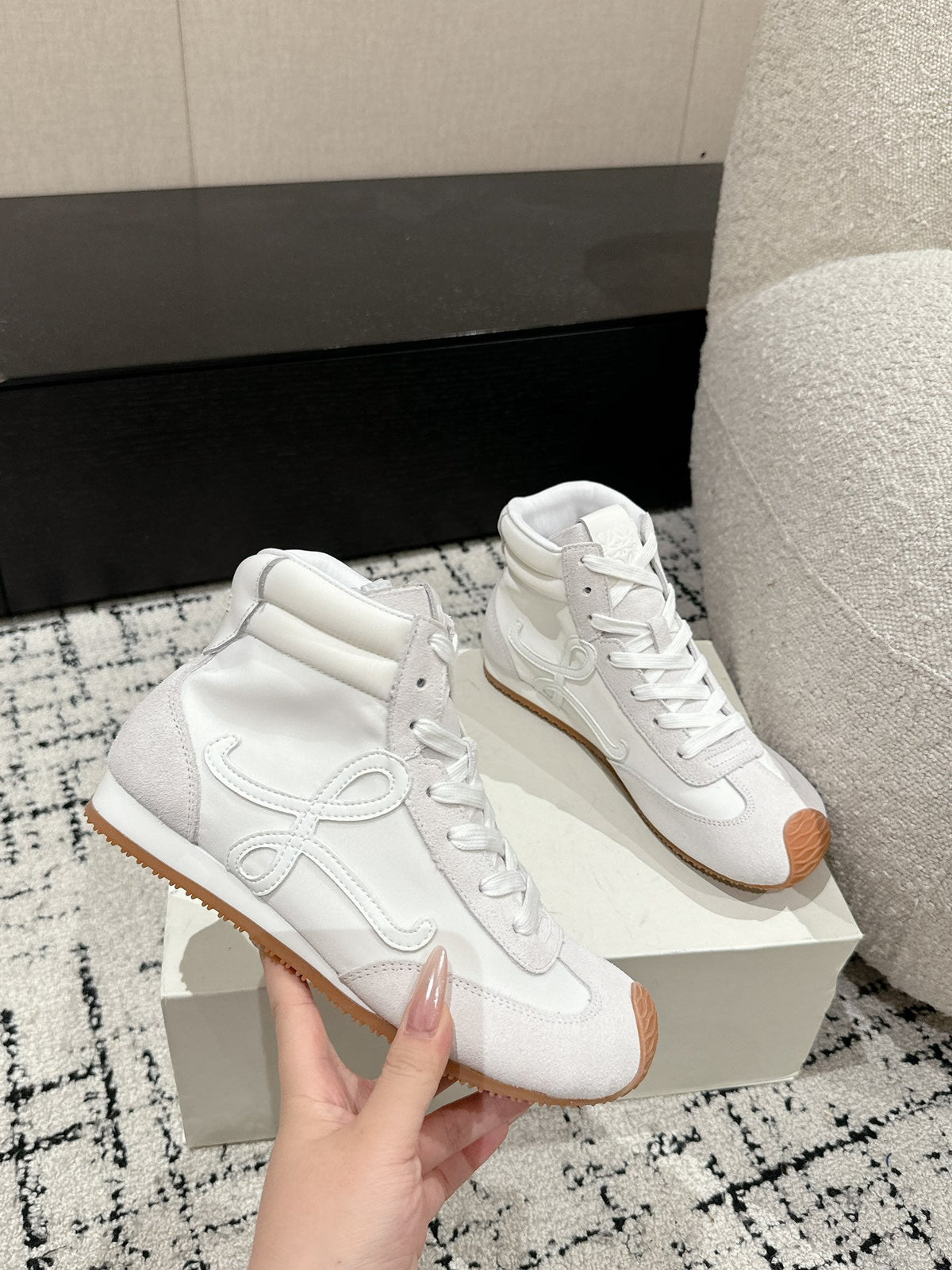 Loewe Flow Runner 2.0 Runway Sneakers – 25SS