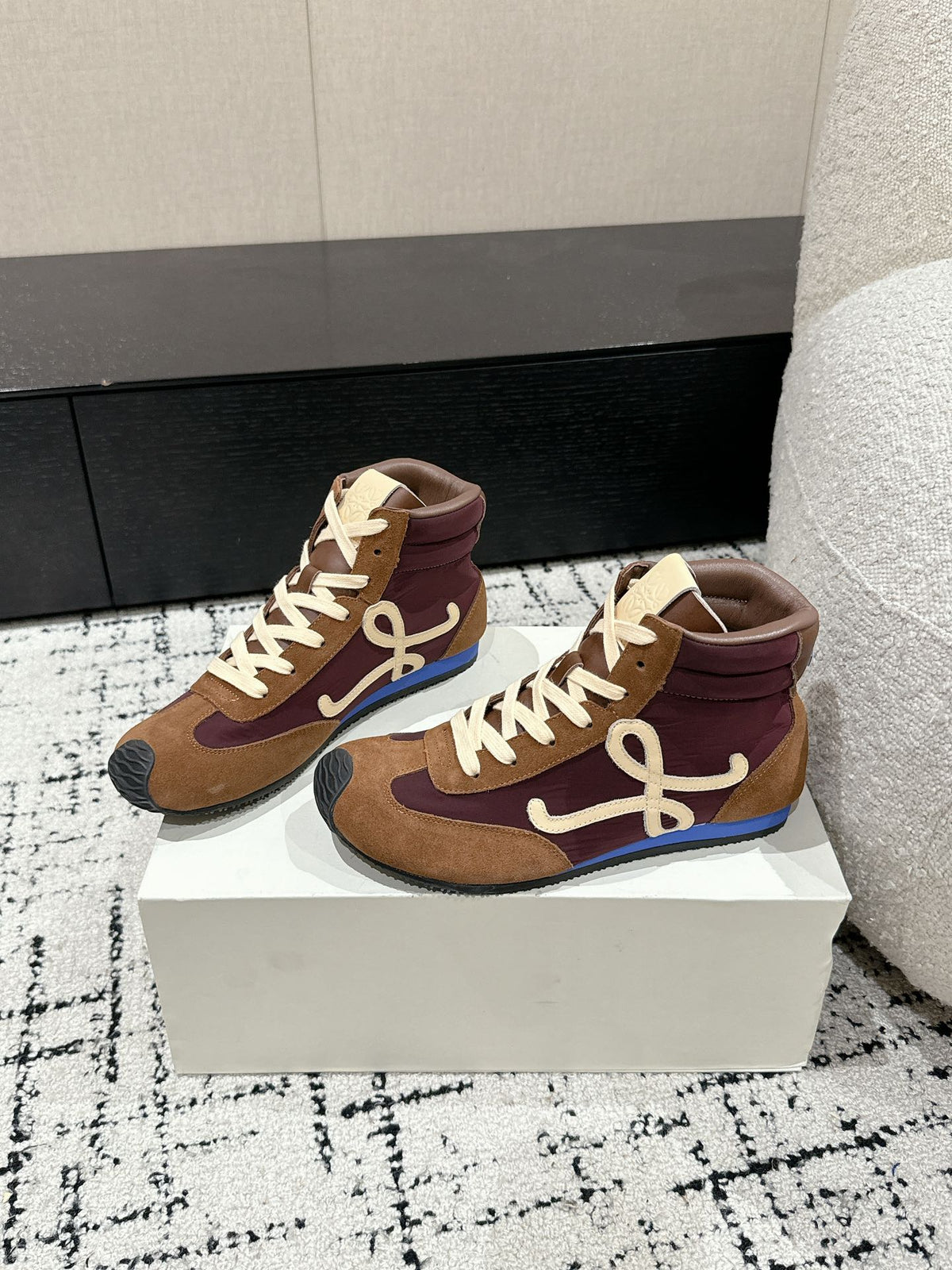 Loewe Flow Runner 2.0 Runway Sneakers – 25SS