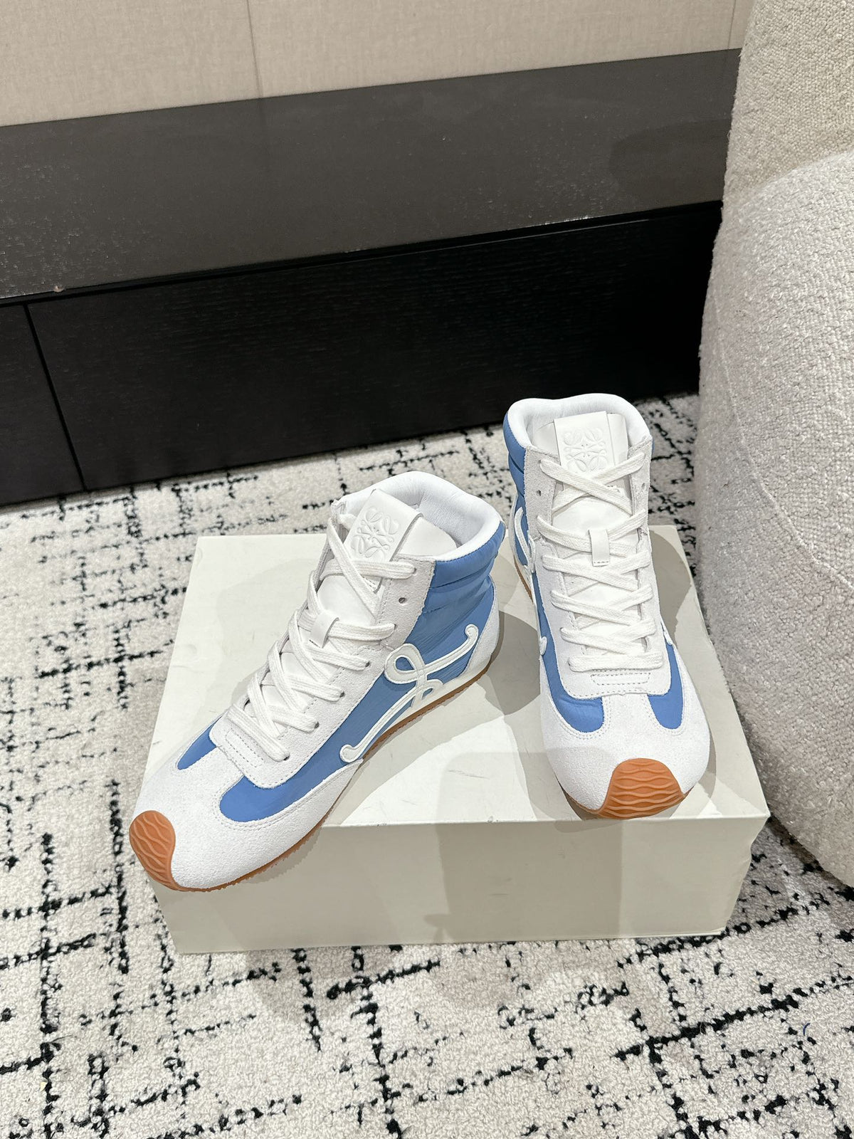 Loewe Flow Runner 2.0 Runway Sneakers – 25SS