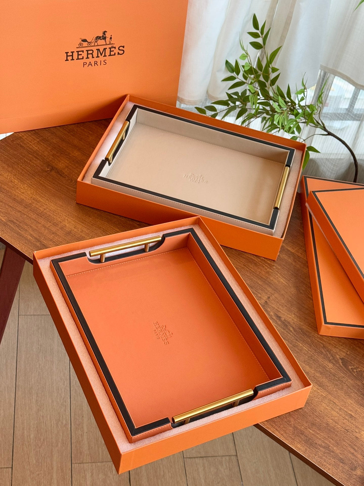 Hermès Leather Decorative Tray