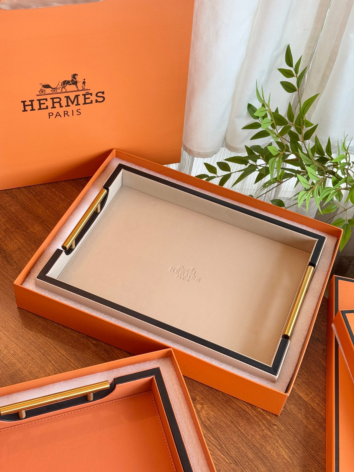 Hermès Leather Decorative Tray